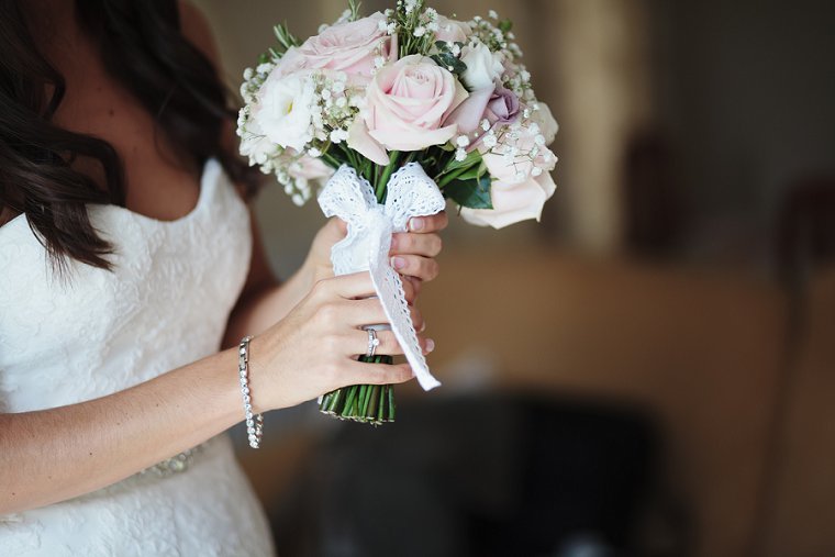 Brandshatch Place Wedding Photography 009